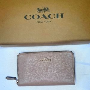 Coach Crossgrain Leather Medium Zip around Wallet
